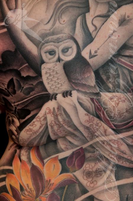 Holly Azzara - Owl backpiece detail